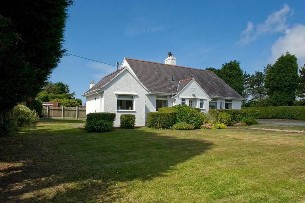 Cae Grugog Cottage-3 Bed-Sleeps 6-Ground Floor Bathroom 特雷杜尔 外观 照片